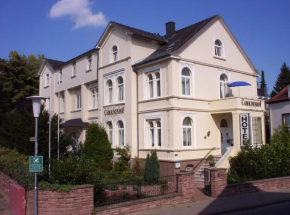 Отель Hotel Carolinenhof  Бад-Пирмонт